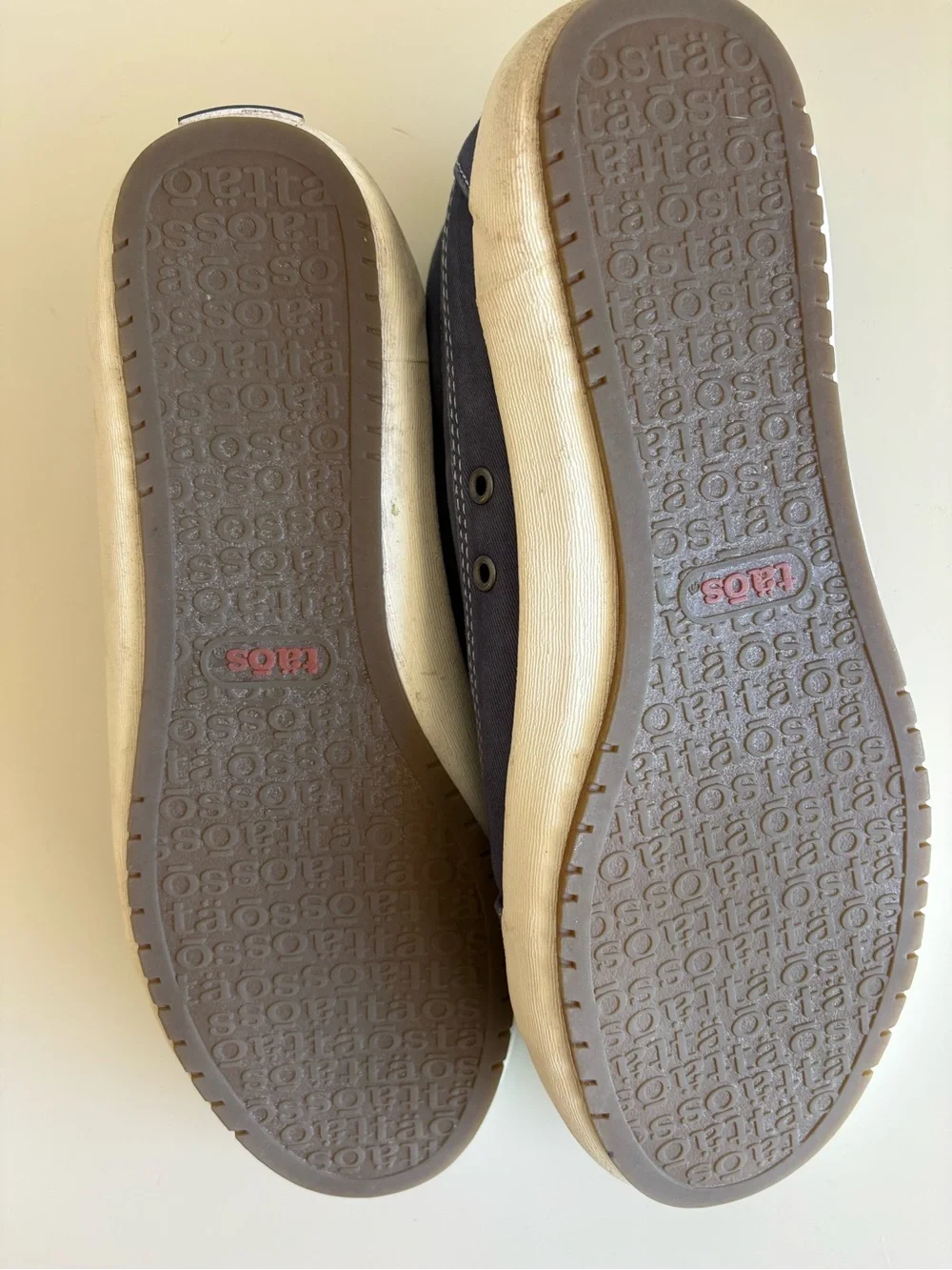Women’s TAOS Moc Star 2 Sneaker size 8
